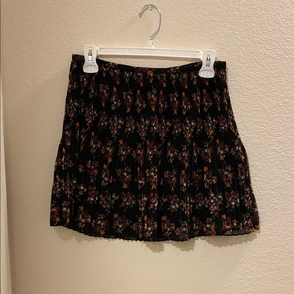Madewell Black Floral Mini Skirt - Picture 2 of 5